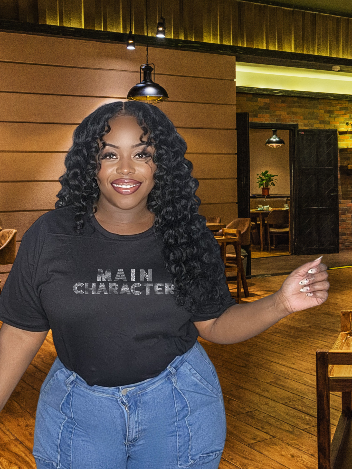 MAIN CHARACTER | T-Shirt (SLV letters)